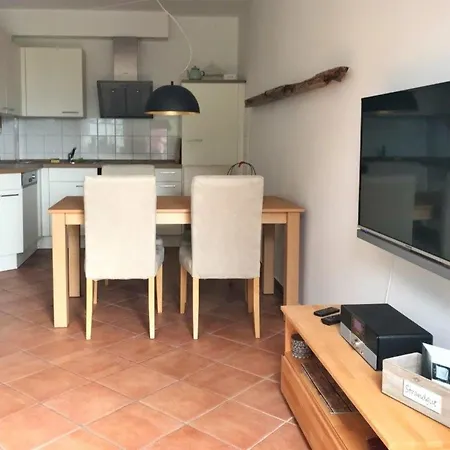 Apartment Lieblingsplatz Im Reethus Putbus